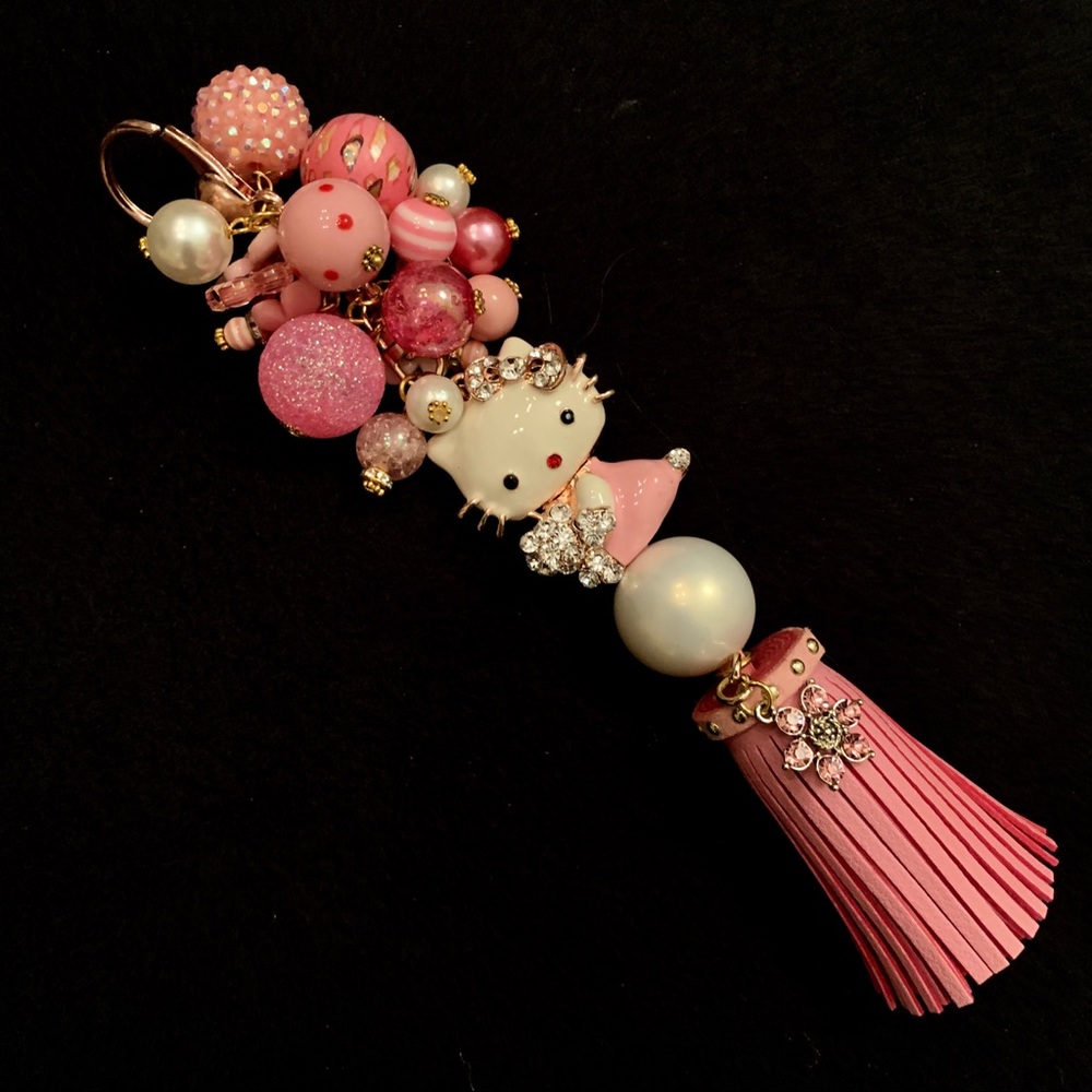 SALE! PINK ENAMEL & RHINESTONE HI KITTY BAG CHARM!